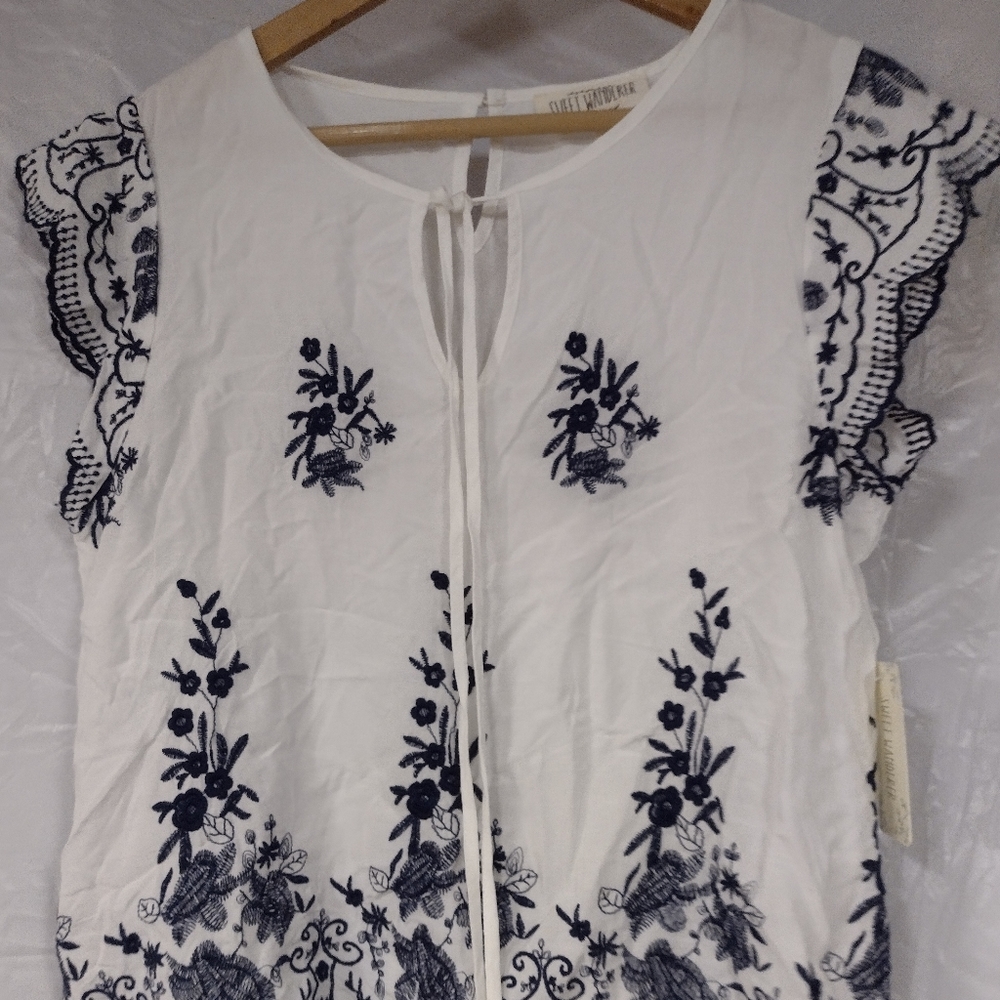 NWT Large Sweet Wanderer Blouse